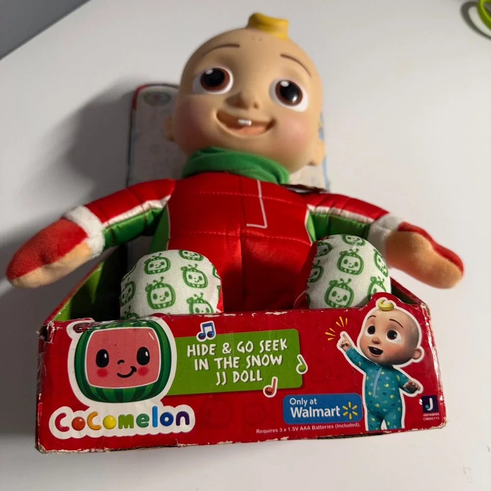 Cocomelon Hide & Go Seek in the Snow JJ Doll Musical Plush‎ Toy Exclusive